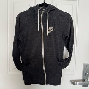 Women’s Vintage Style Zipped Knit Hoodie